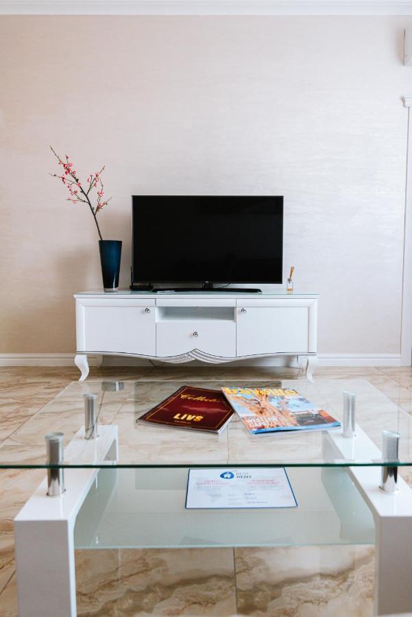 Apartamento Luxury For Business & Pleasure Royal 3 Kiev Exterior foto