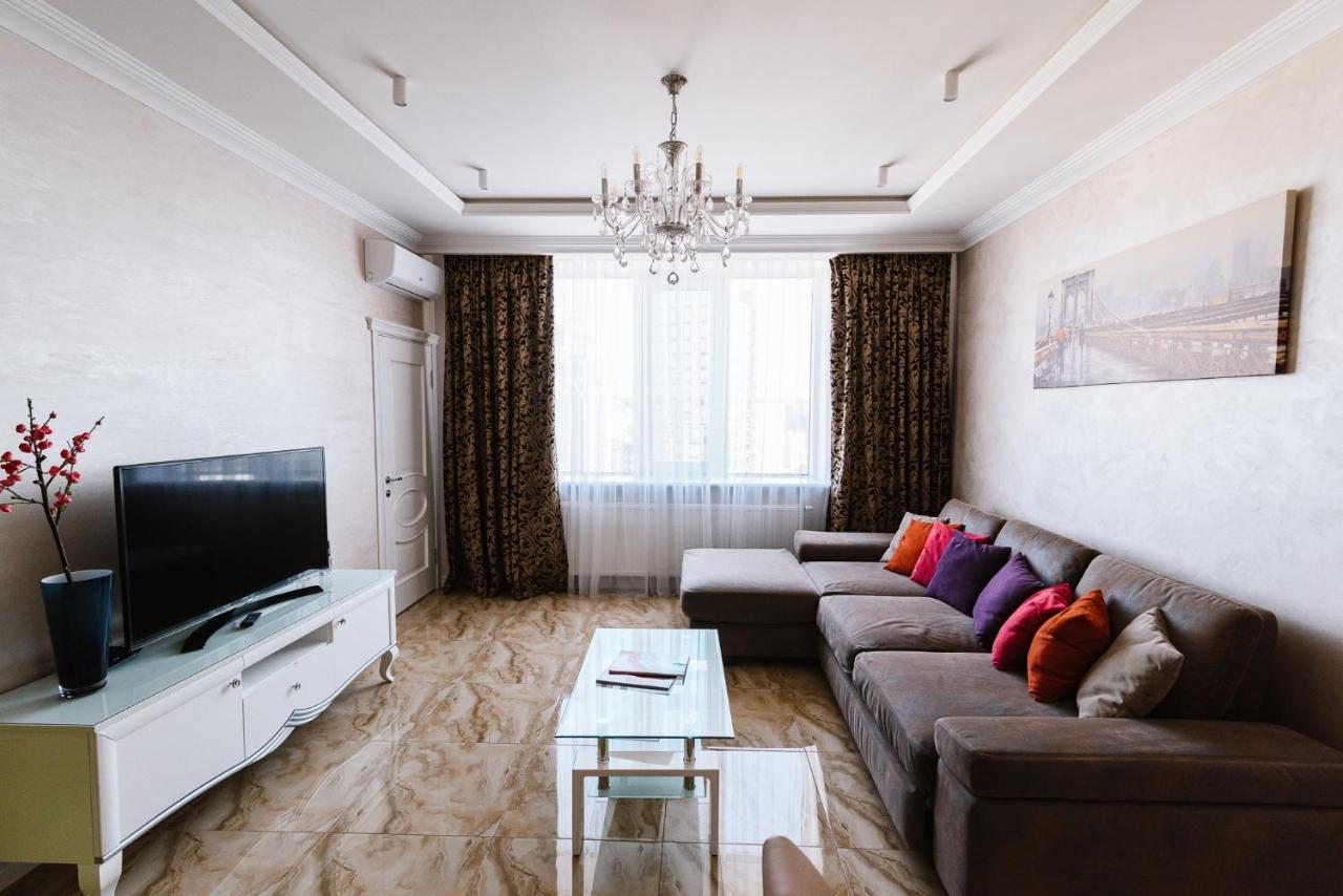 Apartamento Luxury For Business & Pleasure Royal 3 Kiev Exterior foto