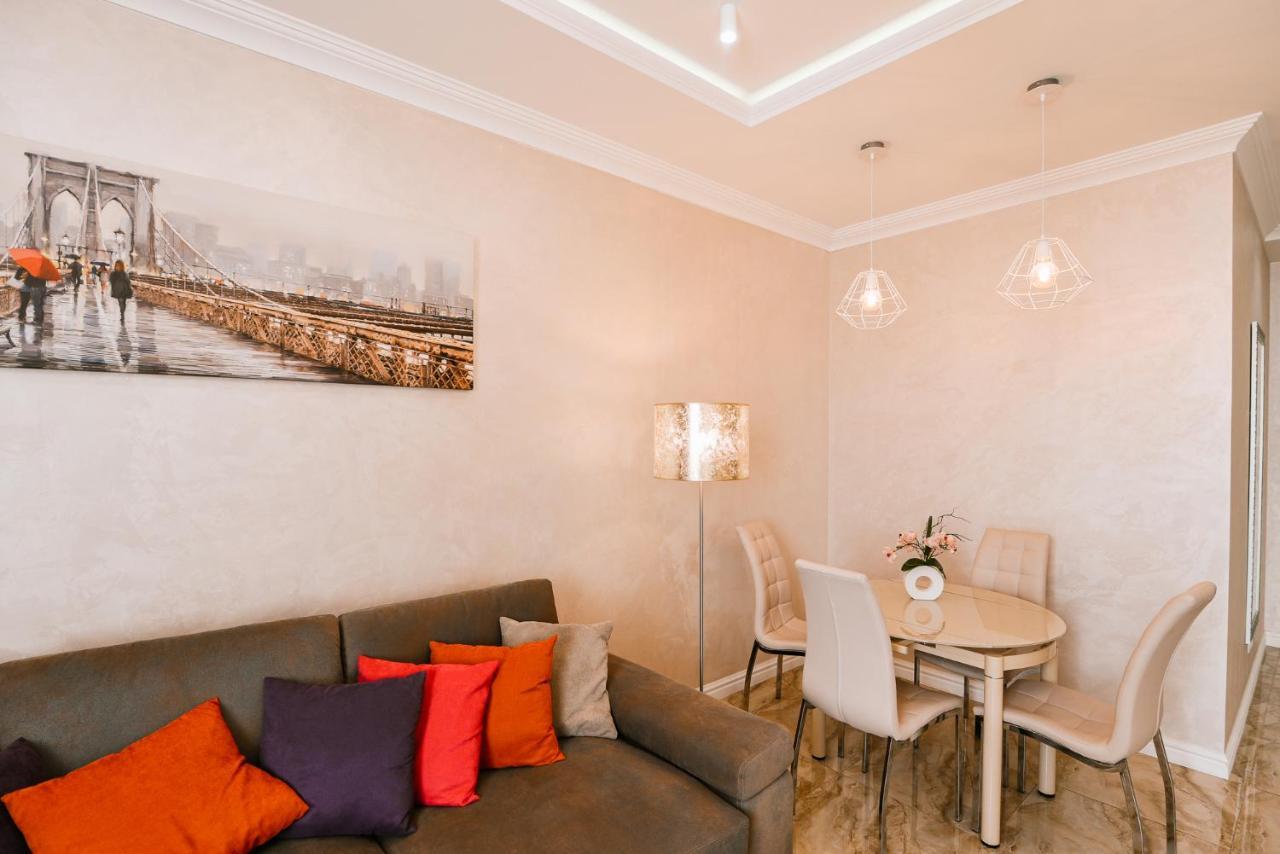 Apartamento Luxury For Business & Pleasure Royal 3 Kiev Exterior foto